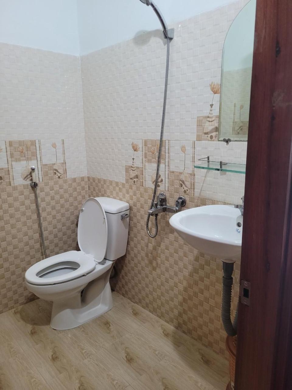 Hostel Ngoc Lien 투이호아 외부 사진