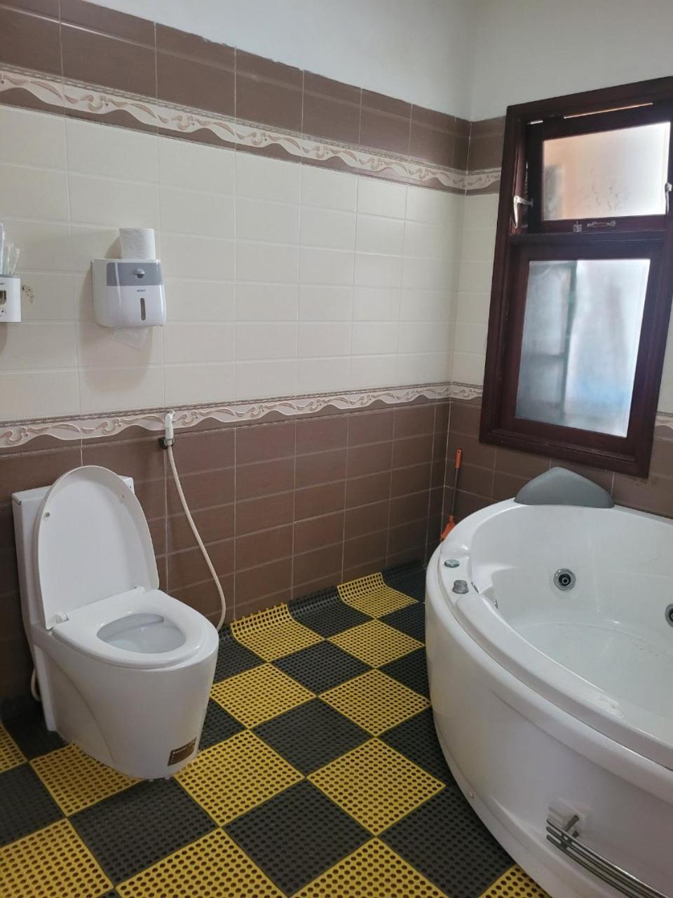 Hostel Ngoc Lien 투이호아 외부 사진
